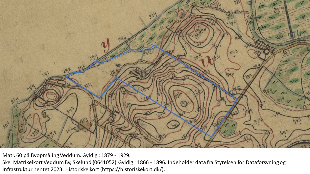 Matr. 60 på Byopmåling Veddum. Gyldig : 1879 - 1929. 
Skel Matrikelkort Veddum By, Skelund (0641052) Gyldig : 1866 - 1896. Indeholder data fra Styrelsen for Dataforsyning og Infrastruktur hentet 2023. Historiske kort (https://historiskekort.dk/).