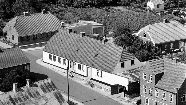 1958 Sylvest Jensen Luftfoto; Det Kgl. Bibliotek. http://www5.kb.dk/danmarksetfraluften/images/luftfo/2011/maj/luftfoto/object1781635