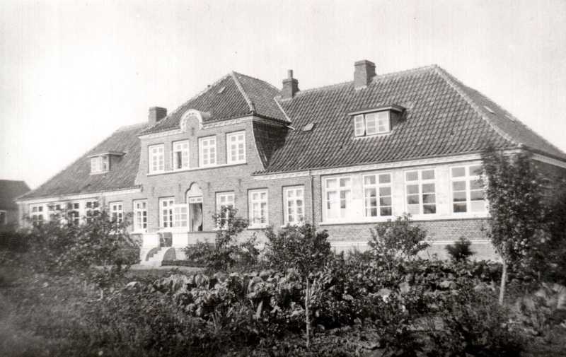 Veddum skole, Veddum Hovedgade 44 1927. Lokalhistorisk B7432.