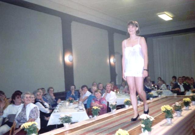Modeopvisning 1992