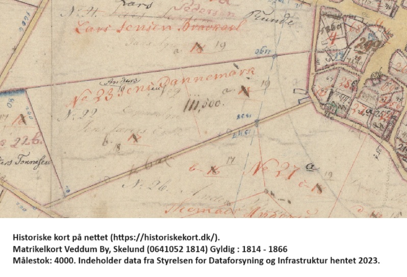 Matr. 23 med bygninger. Jens Danmark er rettet til Anders Jensen Danmark. Historiske kort på nettet (https://historiskekort.dk/). Matrikelkort Veddum By, Skelund (0641052 1814) Gyldig : 1814 - 1866 Målestok: 4000. Indeholder data fra Styrelsen for Dataforsyning og Infrastruktur hentet 2023.