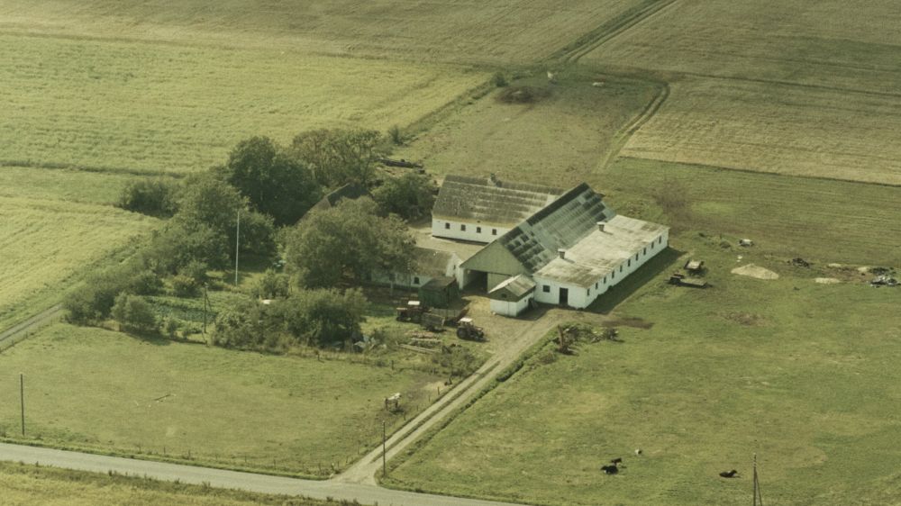  1989 Ariel/Dansk Luftfoto;  Det Kgl. Bibliotek https://www.kb.dk/danmarksetfraluften/images/luftfo/2011/maj/luftfoto/object2095850