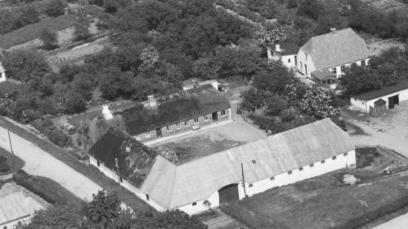 1946 Aalborg Luftfoto;  Det Kgl. Bibliotek http://www5.kb.dk/danmarksetfraluften/images/luftfo/2011/maj/luftfoto/object1300013