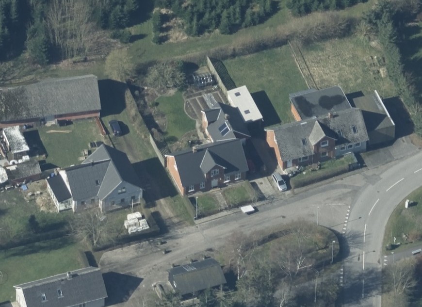 Skråfoto 01-05-2017 https://skraafoto.dataforsyningen.dk/?center=572205.99%2C6292826.71&item=2023_81_06_5_0011_00000574&year=2023&orientation=west